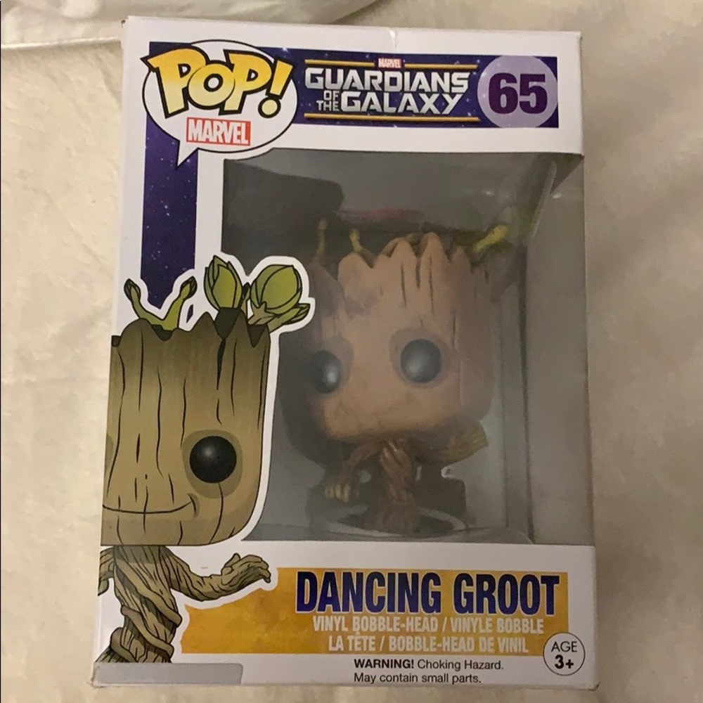 🍒dancing groot bobble head